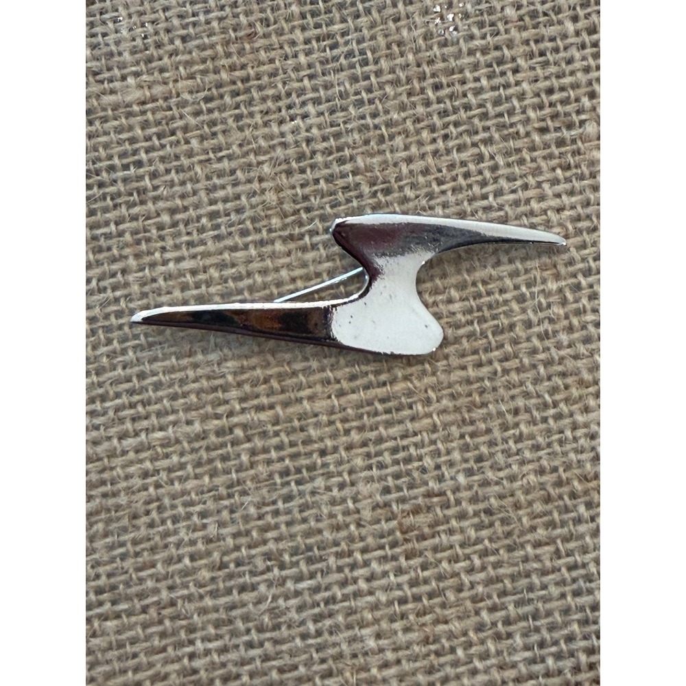 Trifari Vintage Modernist Silver Tone Abstract Brooch Pin Signed Crown Mark